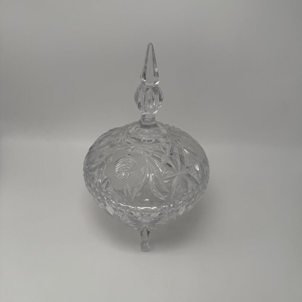VTG Beautiful Clear Pressed Glass footed Candy dish w/ Spire lid Flower Pattern - Picture 5 of 5